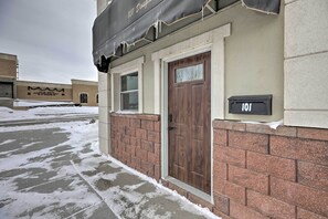 Apartment (2 Bedrooms) | Interior - Regal River Retreat in the Heart of Yankton! (Yankton)