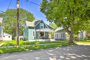 House (3 Bedrooms) | Interior - Appleton Abode Near Lake Winnebago & Downtown (Appleton)