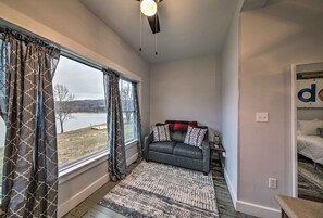 شقة (0 Bedroom) | المنشأة من الداخل