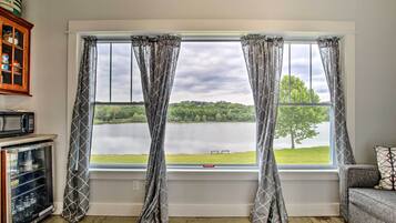 Apartment (0 Bedroom) | Interior