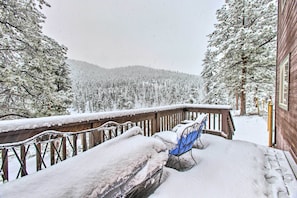 Property grounds - Cozy Bailey Cabin w/ Sweeping Mountain Views! (Bailey)