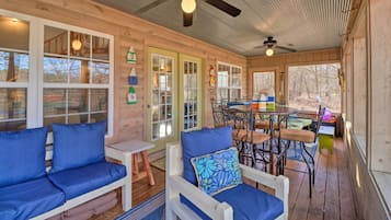 ู
ูุฒู (4 Bedrooms) | ุงูู
ูุดุฃุฉ ู
ู ุงูุฏุงุฎู