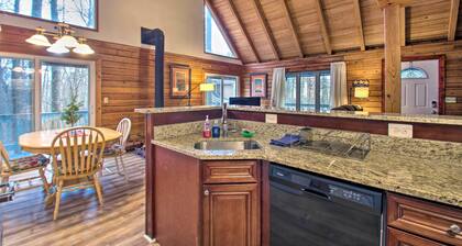 Wintergreen Home w/ Deck - Near Skiing & Hiking!