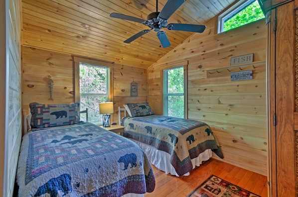 House (2 Bedrooms) | Interior