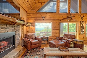 Fernseher, Kamin, Tischtennisplatte, Bücher