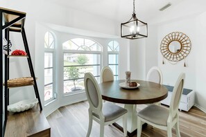 Dining - Family-friendly Englewood Getaway w/ Pool! (Englewood)