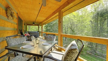 Rumah (2 Bedrooms) | Bagian depan properti