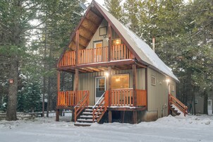 House (3 Bedrooms) | Front of property