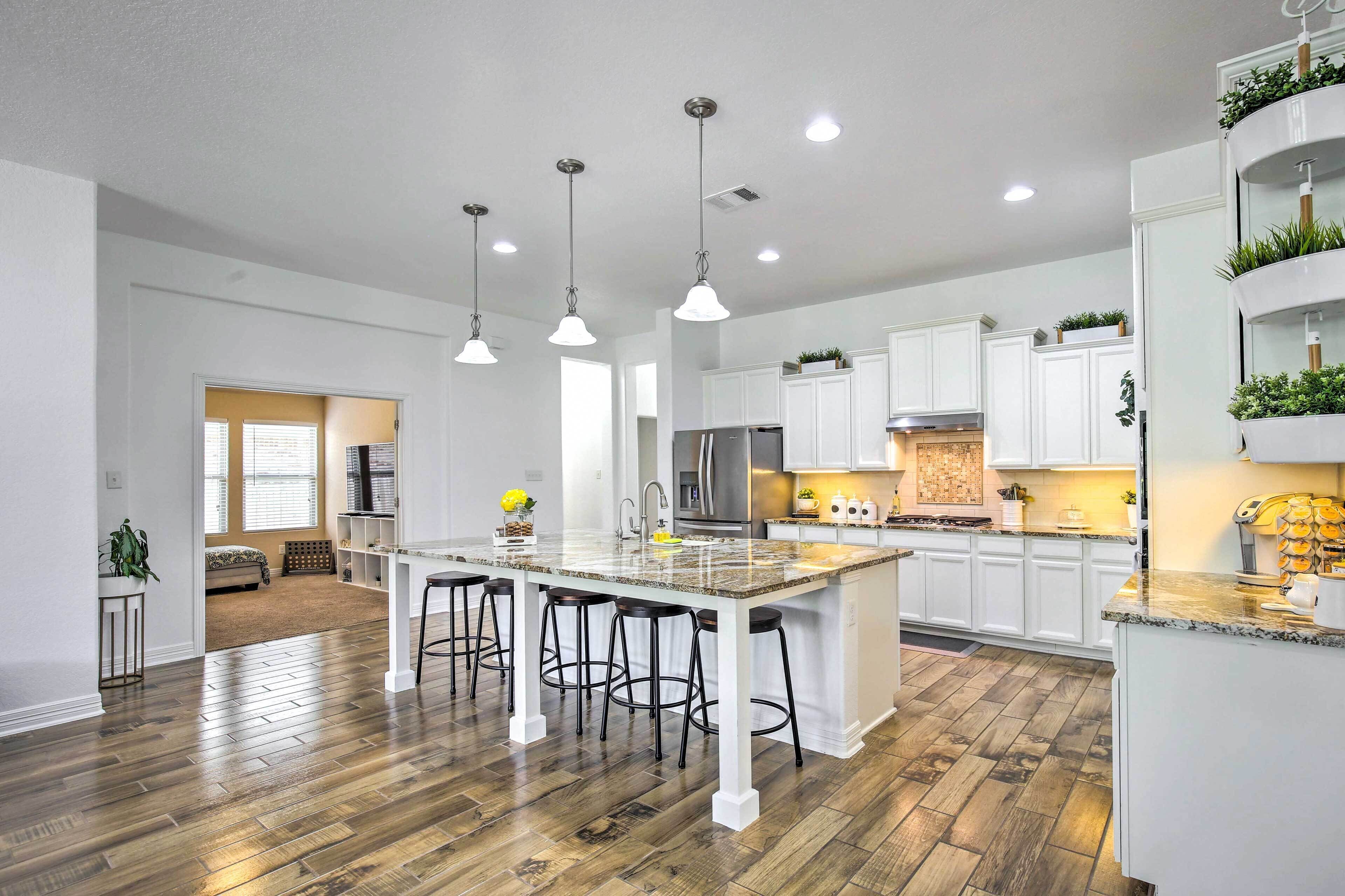 Suburban San Antonio Home w/ Covered Patio!