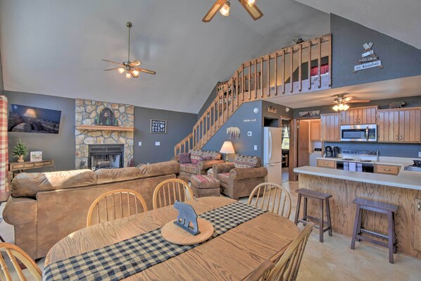 House (2 Bedrooms) | Interior