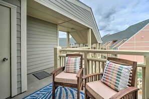 Interior - Beachfront Condo w/ Unobstructed Ocean Views! (Oak Island)