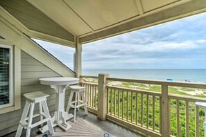 Apartment (2 Bedrooms) | Interior - Beachfront Condo w/ Unobstructed Ocean Views! (Oak Island)
