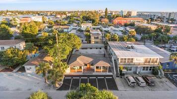 Apartment (0 Bedroom) | Interior