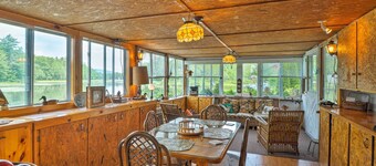 Cozy Cottage on Caroga Lake w/ Waterfront Fire Pit