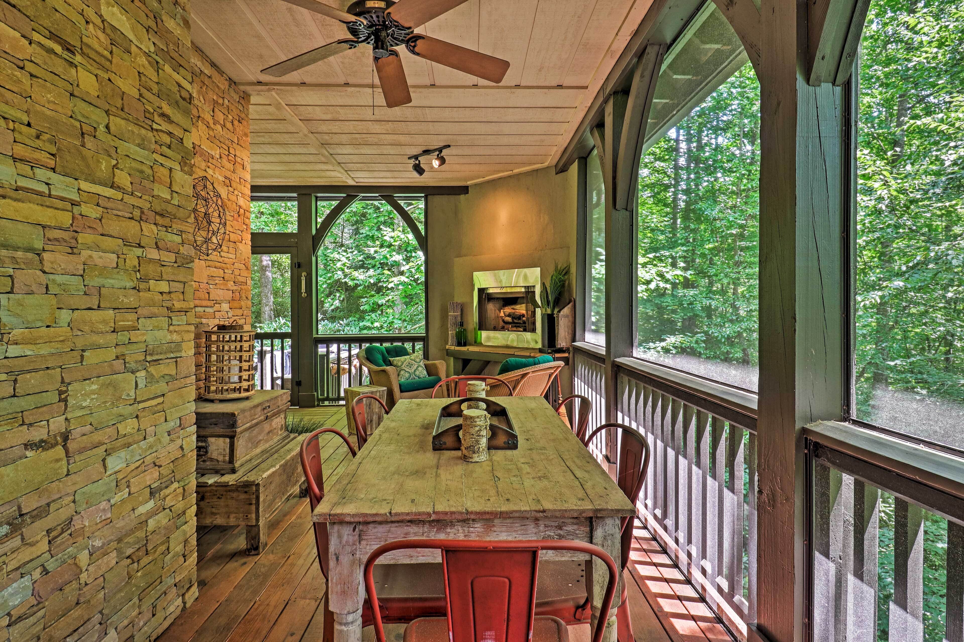 Charming Cashiers Cottage w/ Screened Porch!