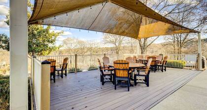 Beautiful Branson Condo w/ Golf + Pool Access!