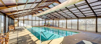 Beautiful Branson Condo w/ Golf + Pool Access!