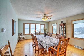 Dining - Cozy & Quiet Central City Farmhouse (Central City)