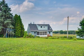 Children’s area - Cozy & Quiet Central City Farmhouse (Central City)