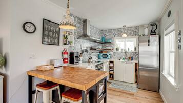 Cottage (2 Bedrooms) | Interior