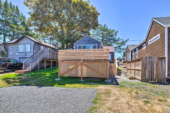 Cottage (2 Bedrooms) | Interior - Quaint 'sur La Mer' Cottage w/ Deck, Fire Pit (Seaside)