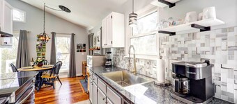 Secluded Getaway ~ 3 Mi to Blue Ridge Parkway