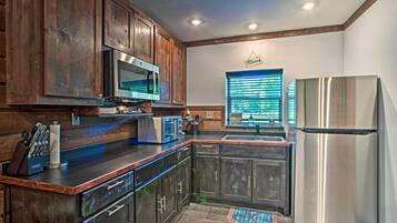 House (2 Bedrooms) | Bahagian dalam