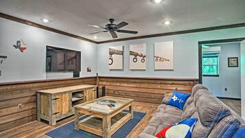 House (2 Bedrooms) | Front of property