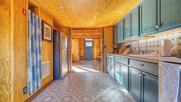 Cottage (3 Bedrooms) | Interior