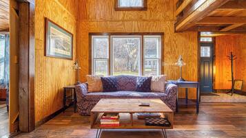 Cottage (3 Bedrooms) | Interior