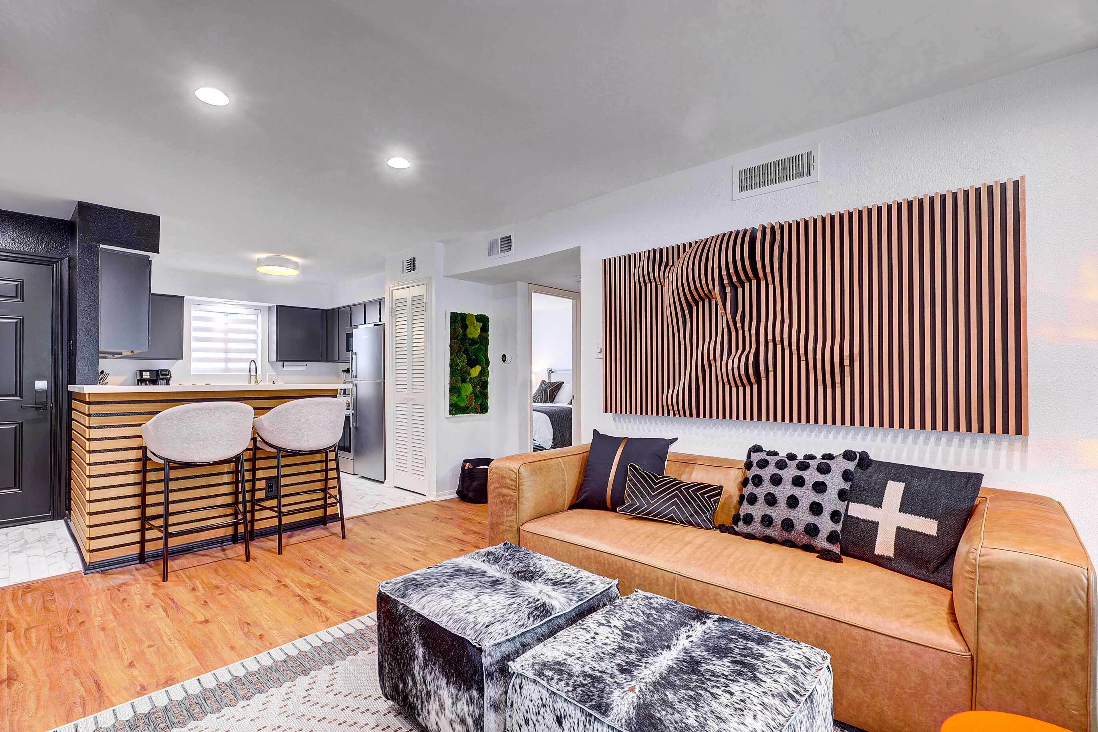 Montgomery Condo - Walk to Lake Conroe!