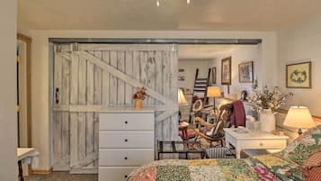 Apartment (1 Bedroom) | Interior