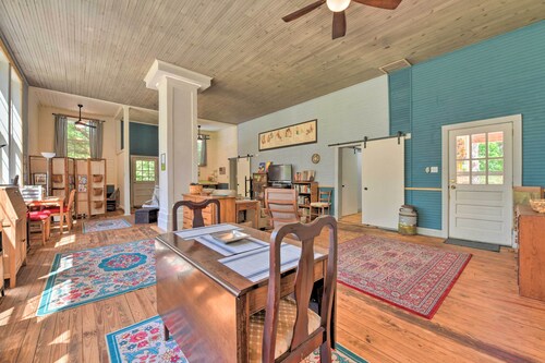 Bright Converted Schoolhouse in Chesterfield!