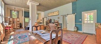Bright Converted Schoolhouse in Chesterfield!