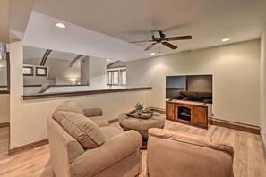 Rumah (5 Bedrooms) | Interior