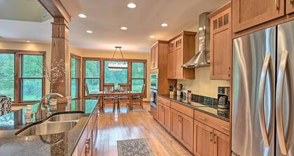 Nekoosa Golf Course Retreat w/ Hot Tub!