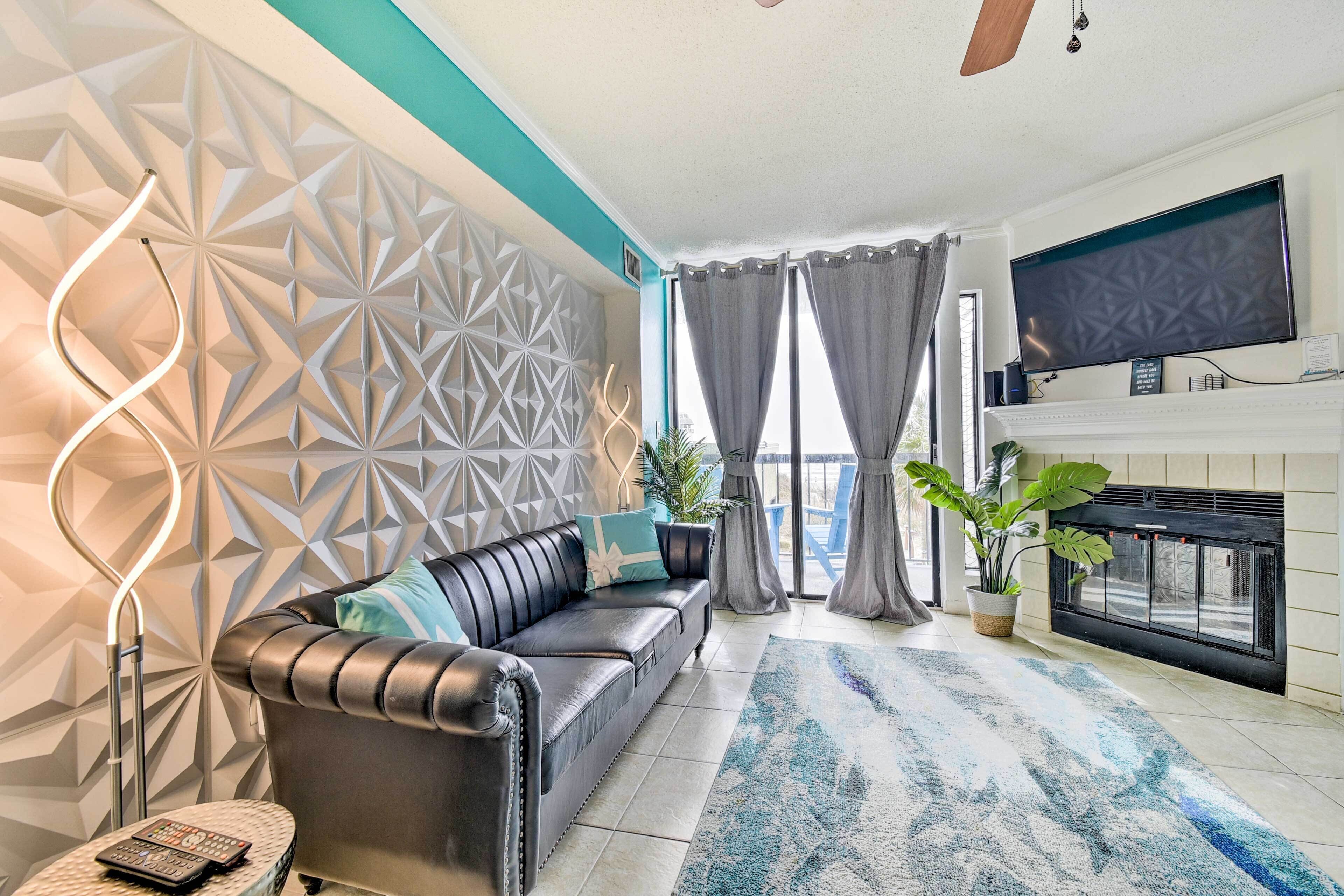 Myrtle Beach Condo, Walk to Beach!