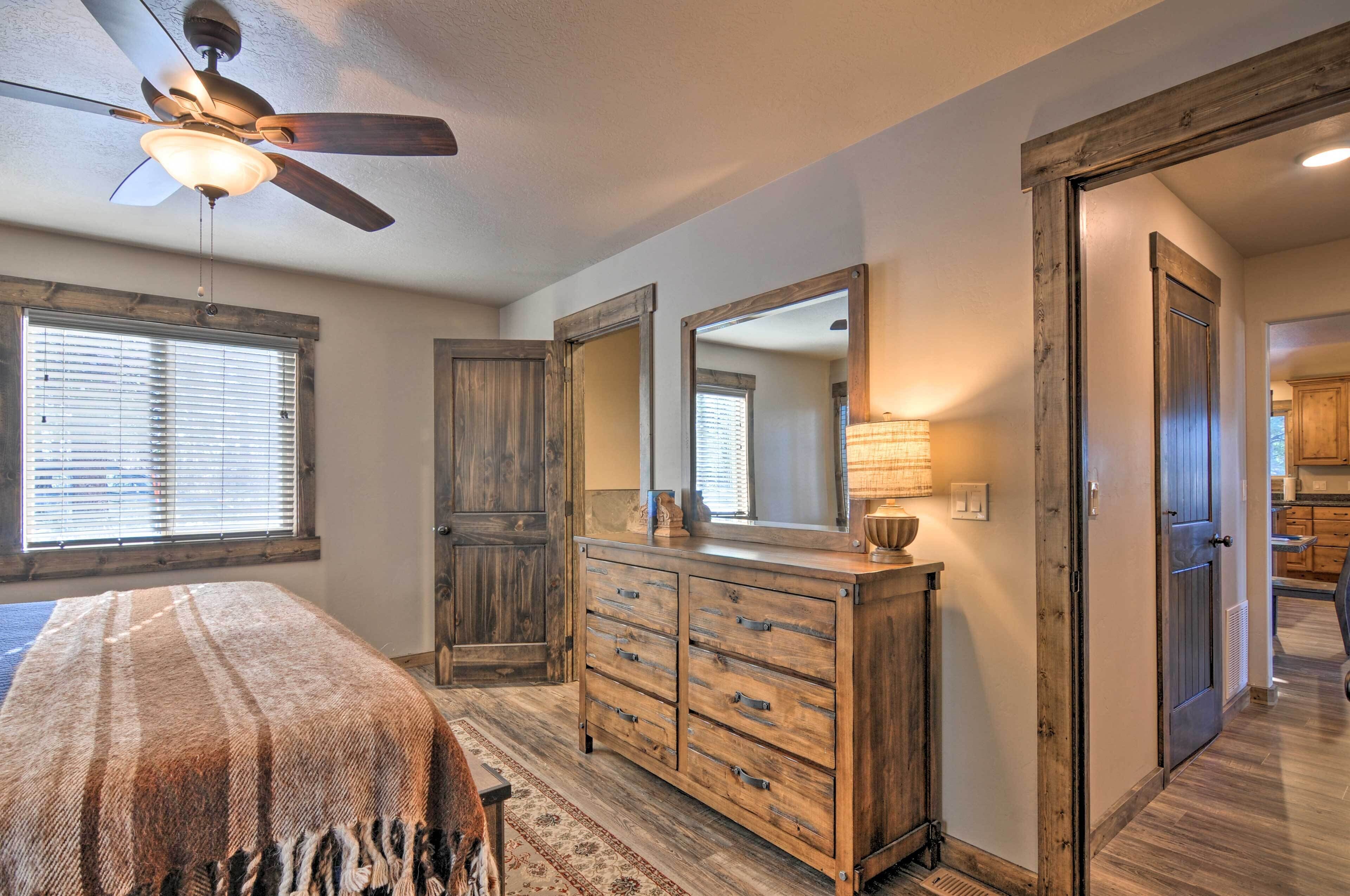 House (2 Bedrooms) | Interior