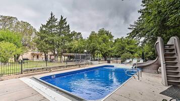 House (Multiple Bedrooms) | Interior