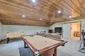 Casa (Multiple Bedrooms) | Parte interna