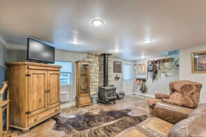 Casa (Multiple Bedrooms) | Parte interna