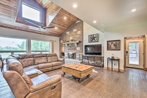 Casa (Multiple Bedrooms) | Interior