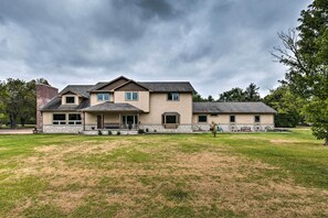 Casa (Multiple Bedrooms) | Vista frontal de la propiedad