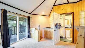 House (1 Bedroom) | Interior