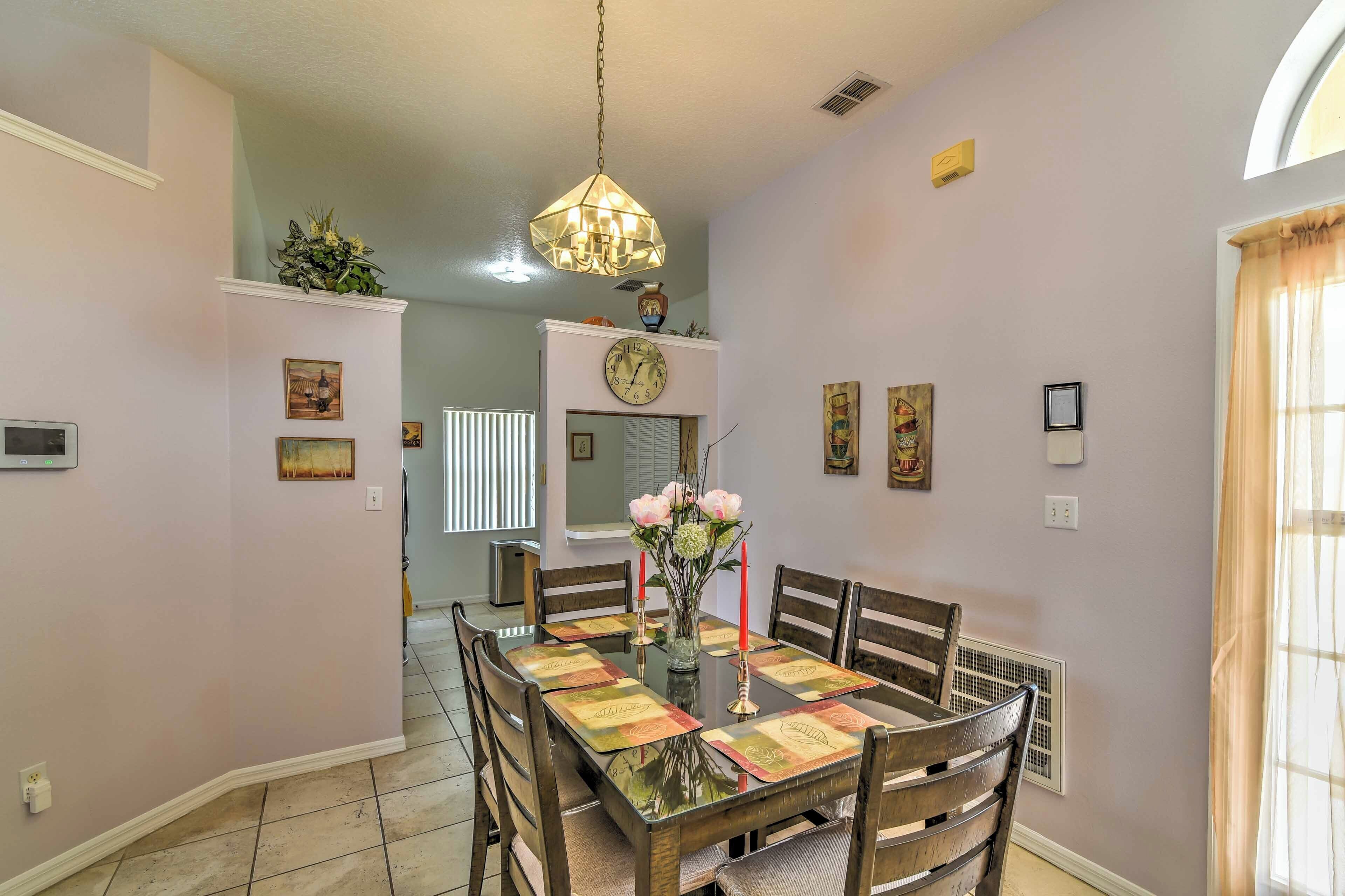 House (3 Bedrooms) | Interior