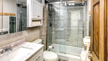 Nhà (2 Bedrooms) | Nội thất