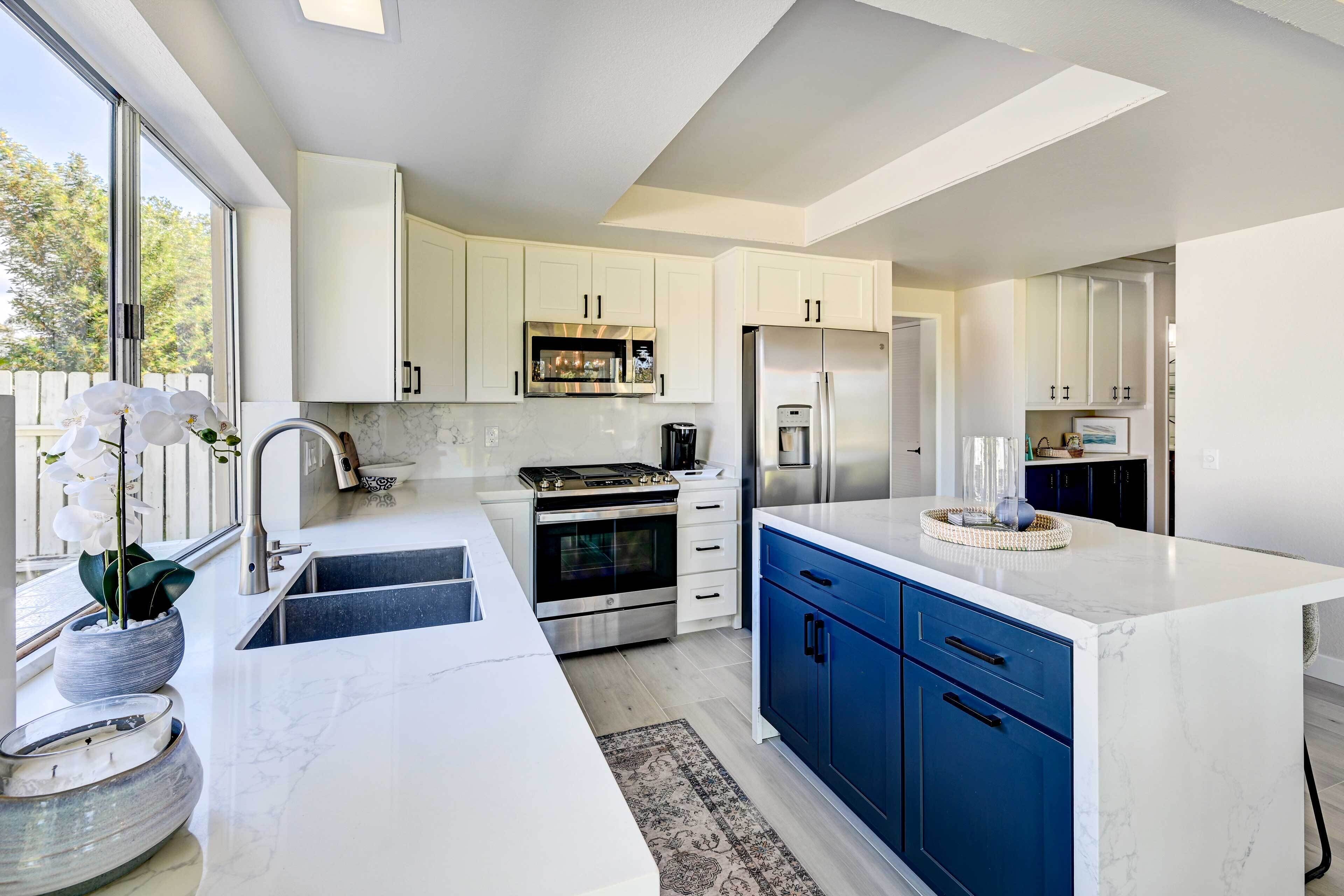 House (2 Bedrooms) | Private kitchen | Microwave, oven, stovetop, dishwasher