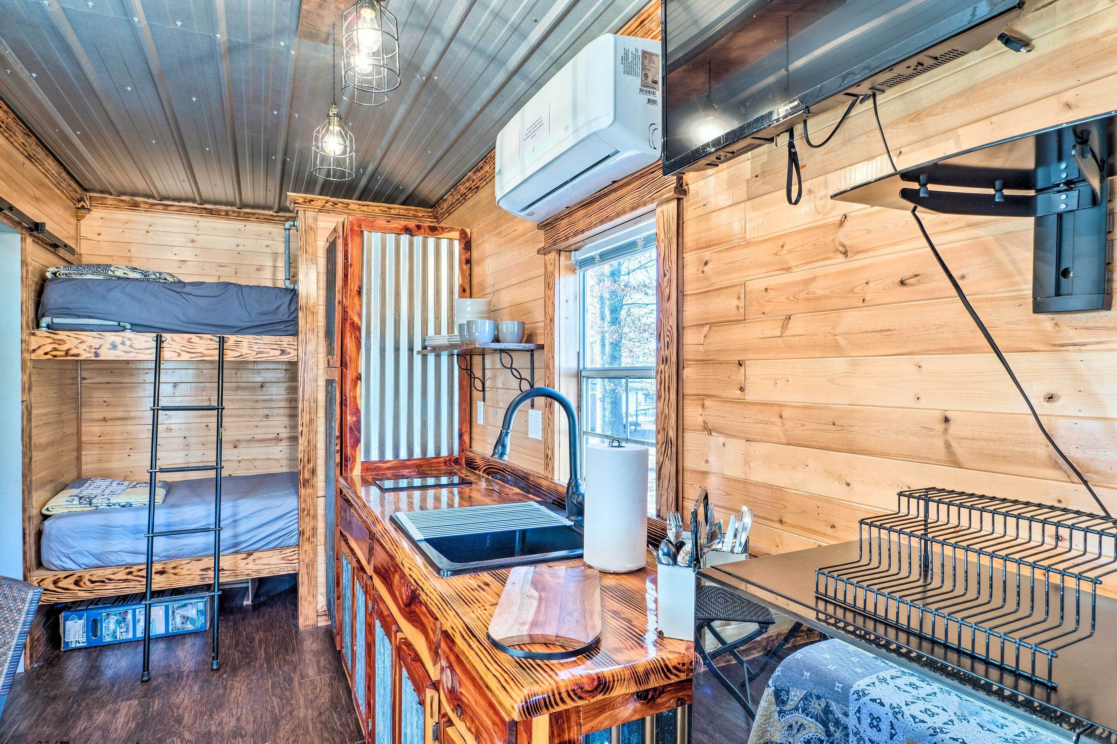 Sunny 'catfish Cabin' w/ Views of Toledo Bend