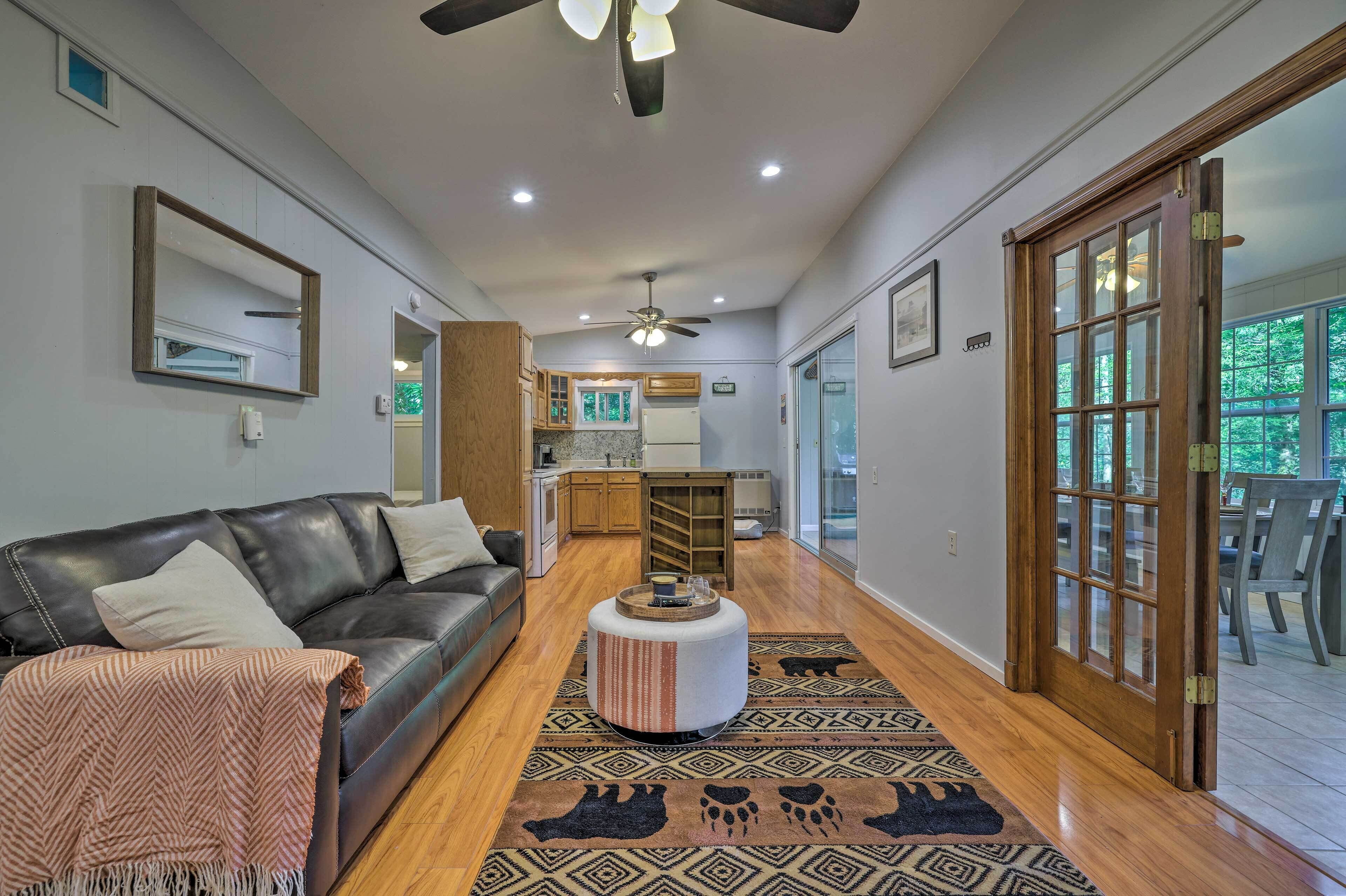 Greentown Getaway: Walk to Lake Wallenpaupack