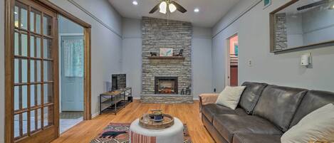 House (2 Bedrooms) | Living area | TV, fireplace